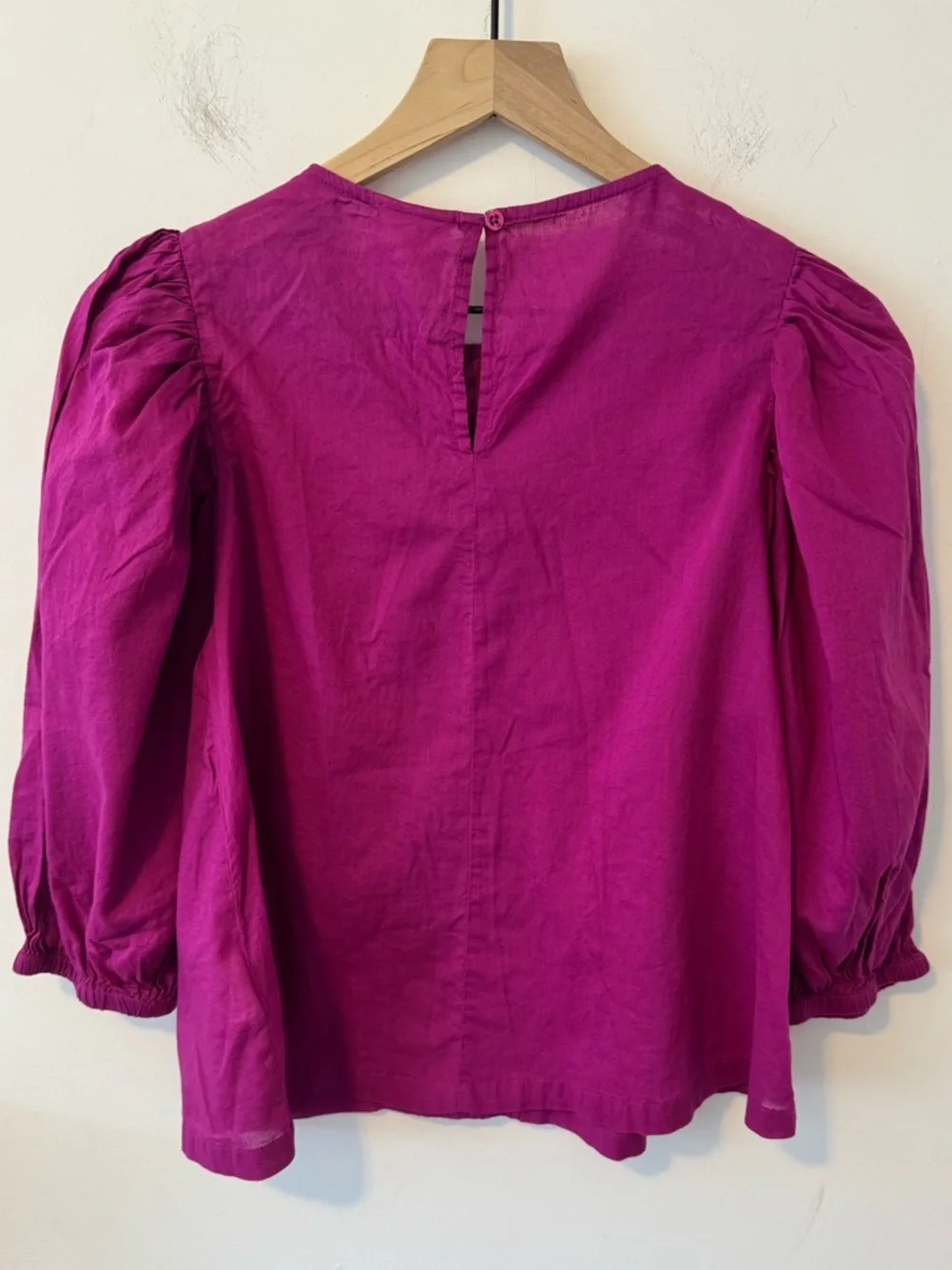 FARM Rio Fuchsia Lace V-Neck Puff Sleeve Top XS Petite